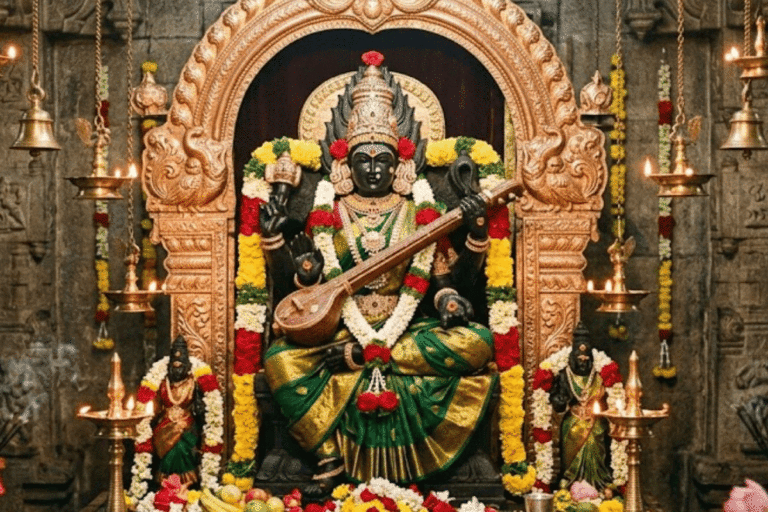 मातंगी जयंती है आज, भूलकर भी न करें ये गलतियां