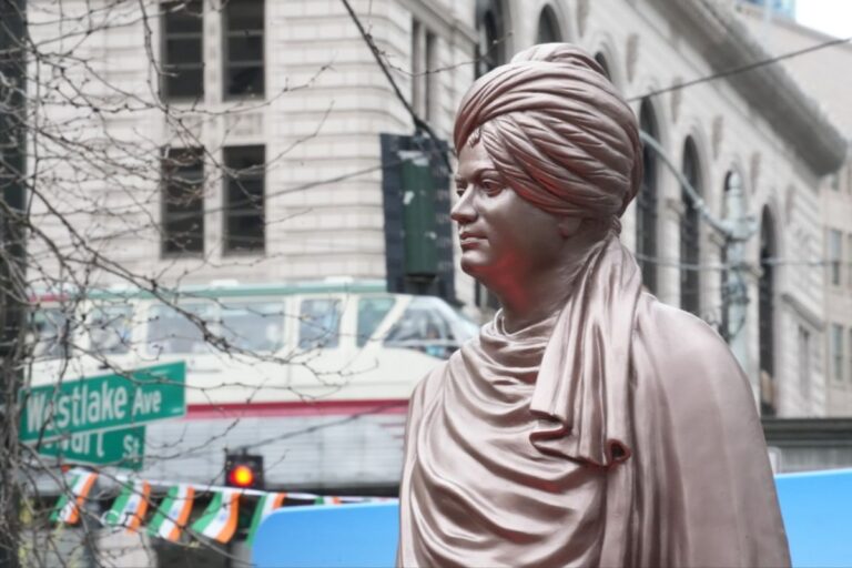 सिएटल में स्वामी विवेकानंद की प्रतिमा: अमेरिकी इतिहास में पहली बार किसी शहर की सरकार ने लगाई मूर्ति