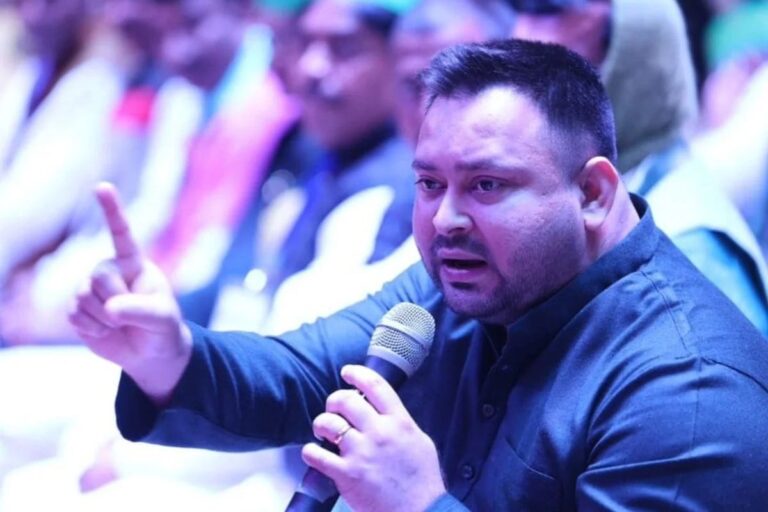 ‘संयोग है या प्रयोग?’ नीट पेपर लीक पर तेजस्वी बोले- एक परीक्षा भी ढ़ंग से नहीं करा सकती सरकार