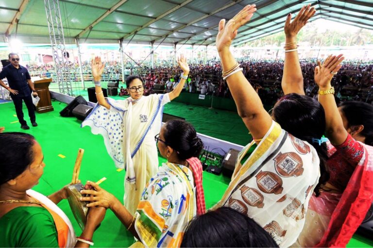 मतुआ और अल्पसंख्यकों को चुन-चुनकर वोटर लिस्ट से हटाया, ममता बनर्जी का बड़ा आरोप