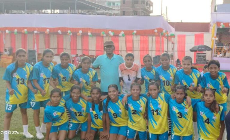 सीनियर महिला फुटबॉल में कैमूर ने बक्सर को 8-0 से हराया