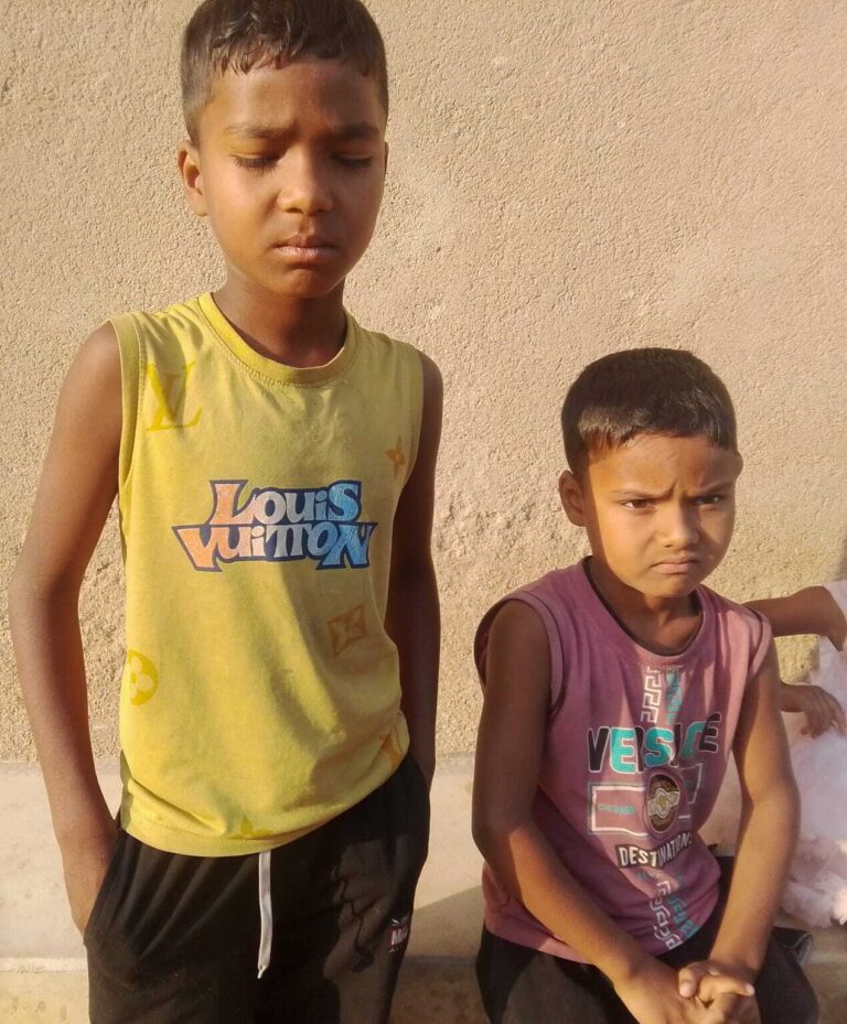 हॉस्टल से भागे दो बच्चे, स्थानीय लोगों की सतर्कता से टली अनहोनी
