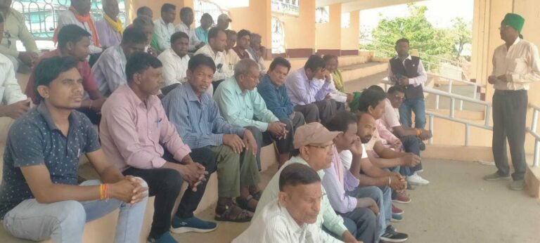 ग्राम प्रधानों ने की मासिक सम्मान राशि भुगतान की मांग