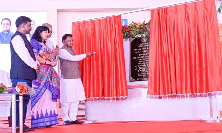 Bhubaneswar News: खुर्दा में 600 करोड़ की विद्युत अवसंरचनाओं का मुख्यमंत्री माझी ने किया उद्घाटन