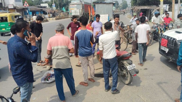 डीएसओ के वाहन की टक्कर से मजदूर का टूटा पांव