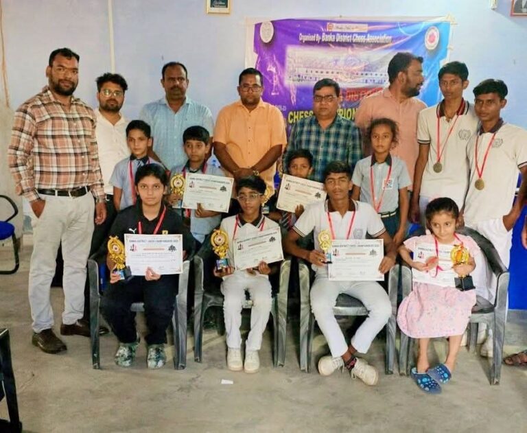प्रतियोगिता में छात्र-छात्राओं ने अपनी प्रतिभा का किया उत्कृष्ट प्रदर्शन