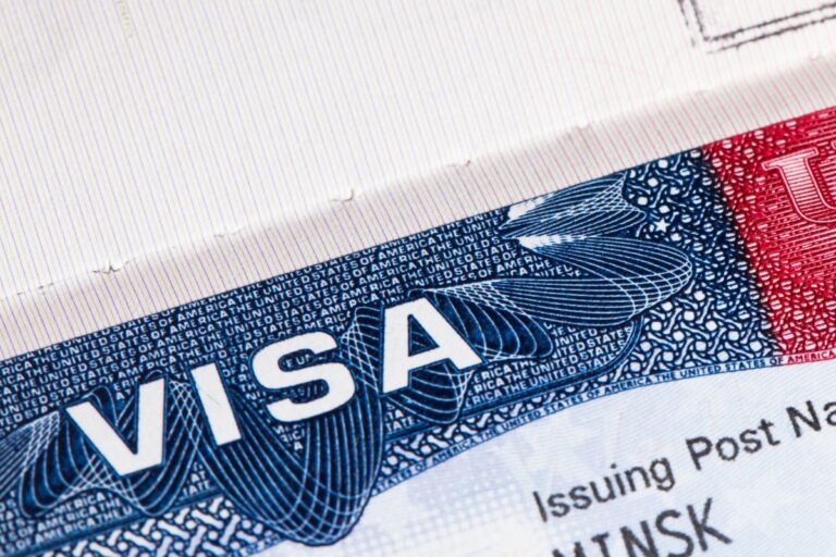 H-1B Visa: लॉटरी में चयन की दर 75% के रिकॉर्ड स्तर पर, ट्रंप की ‘महंगी’ पॉलिसी ने ऐसे बदली किस्मत