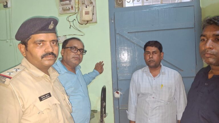 मेडिकल स्टोर की आड़ में चल रहा था अवैध निजी अस्पताल, प्रभारी चिकित्सा पदाधिकारी ने करायी प्राथमिकी दर्ज