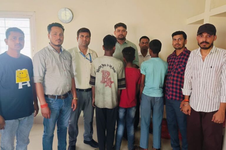 Narkatiaganj News: शिवगंज चौक पर श्रम विभाग की बड़ी कार्रवाई, 3 बाल श्रमिक मुक्त, नियोजकों पर होगी FIR