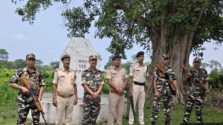 भारत-नेपाल सीमा पर बढ़ी चौकसी, जियापोखर पुलिस और एसएसबी ने चलाया संयुक्त अभियान