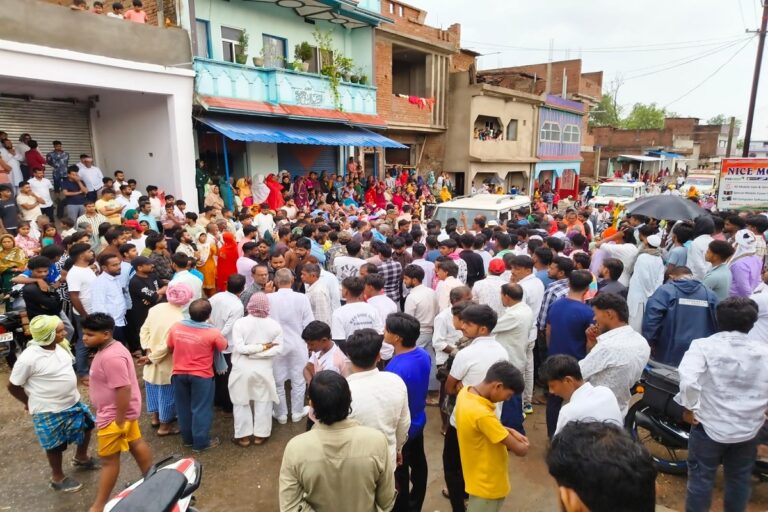 दहेज के लिए विवाहिता की हत्या का आरोप, स्कॉर्पियो की किस्त का पैसा न देने पर ले ली जान!