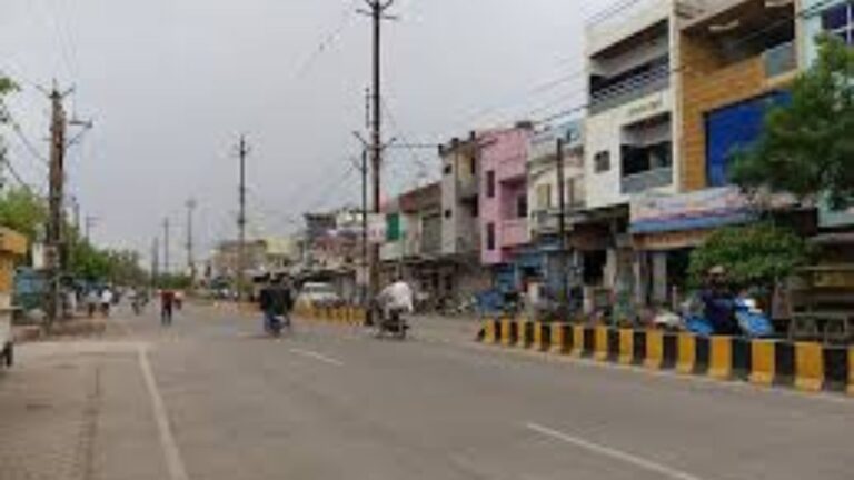 मुंगेर में सुबह से चिलचिलाती धूप और उमस ने बढ़ाई परेशानी, दोपहर में और तपेगा मौसम