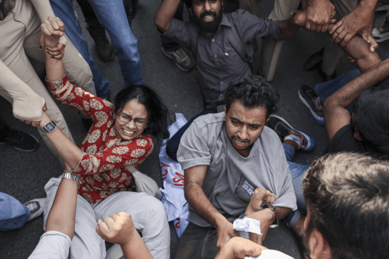 NEET-UG 2026 रद्द: दिल्ली से केरलम तक प्रदर्शन, पेपर लीक का आरोपी नासिक से गिरफ्तार