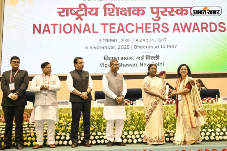 अबुआ जादुई पिटारा से राष्ट्रीय शिक्षक पुरस्कार तक, पढ़ें देवघर की श्वेता शर्मा की जर्नी