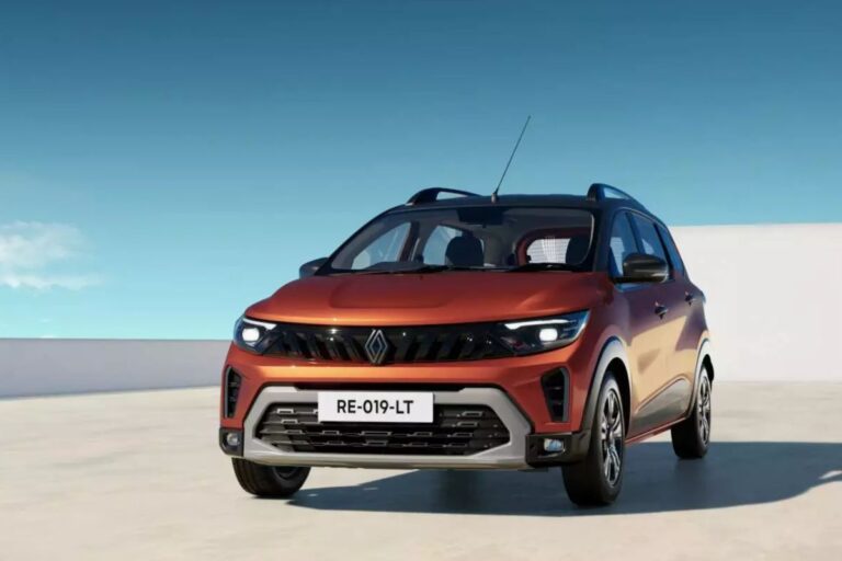 नयी Renault Triber 2026 खरीदने का प्लान? जानें हर वेरिएंट में क्या मिलेगा