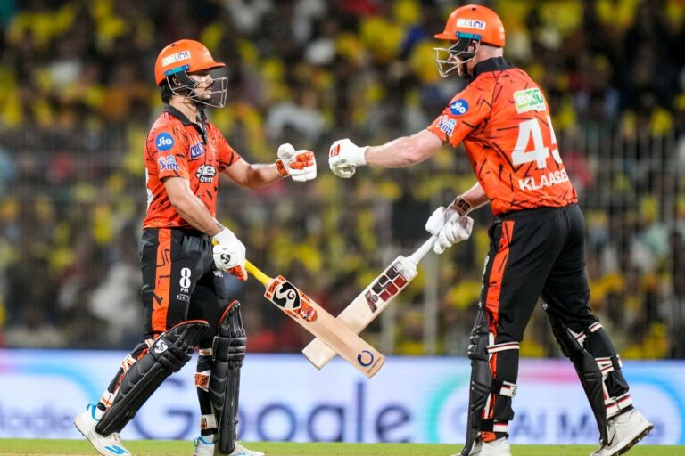 SRH ने CSK को 5 विकेट से हराकर प्लेऑफ में मारी एंट्री, गुजरात भी किया क्वालीफाई