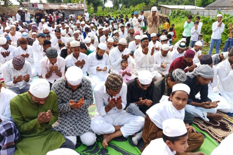 कोढ़ा प्रखंड में शांति और सौहार्द के साथ संपन्न हुई बकरीद की नमाज, सुरक्षा व्यवस्था को लेकर मुस्तैद रही पुलिस