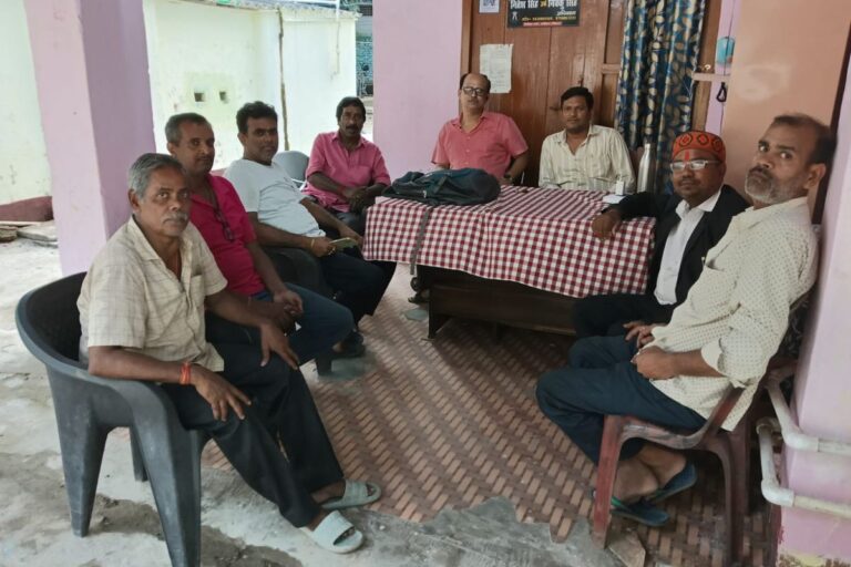 कटिहार में बिजली संकट पर भड़का जन आक्रोश: वार्ड 30 के उपभोक्ता एकजुट, पार्षद ने दी उग्र आंदोलन की चेतावनी