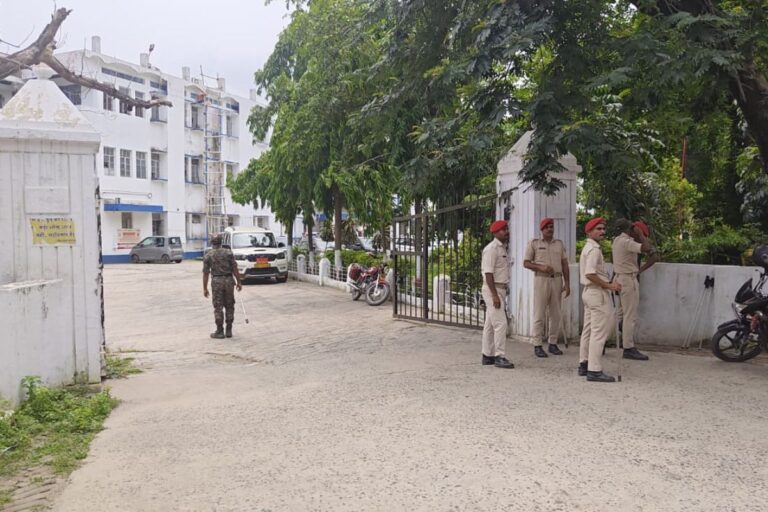 कटिहार नगर निगम और 7 नगर पंचायतों में सशक्त स्थायी समिति चुनाव की वोटिंग शुरू; रसूखदार पदों के लिए पार्षदों में मची होड़