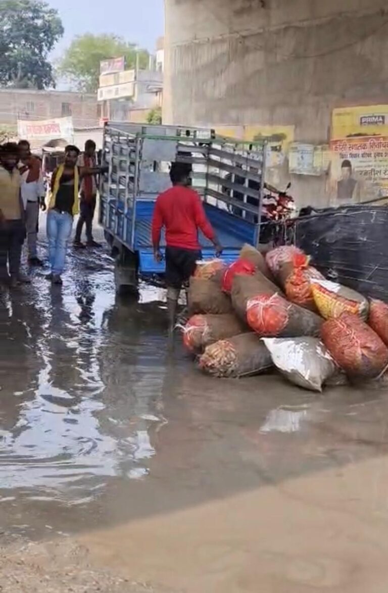SAHARSA: लगातार बारिश से सोनवर्षा में जनजीवन अस्त-व्यस्त, जलजमाव और जर्जर सड़कों से बढ़ी लोगों की परेशानी