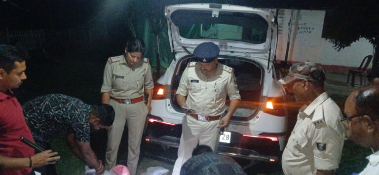 KATIHAR: एनएच-31 पर वाहन जांच में 20 किलो गांजा बरामद, महिला समेत दो गिरफ्तार