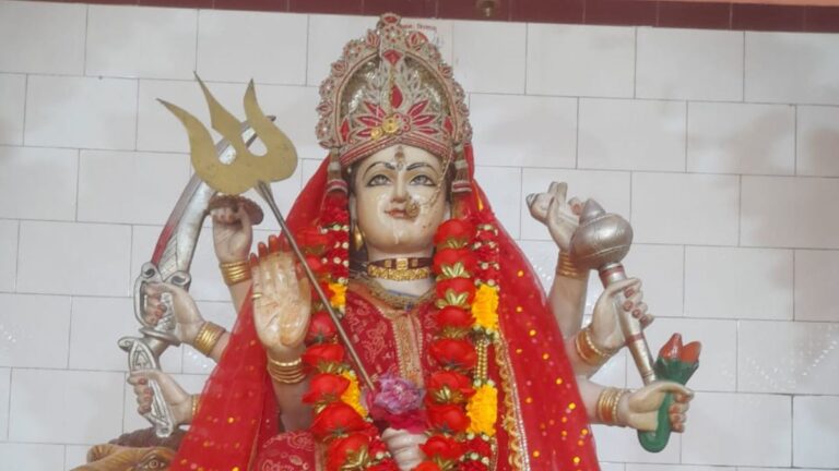 कटिहार के सर्वमंगला दुर्गा मंदिर में सुबह-शाम गूंजेगी आरती, जानें पूजा का पूरा समय