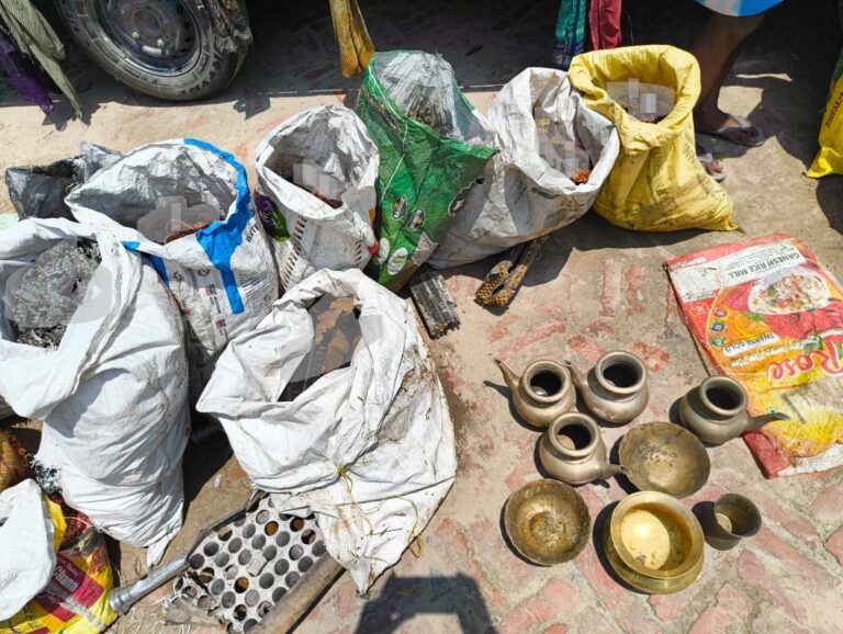 चोरी की गयी मैजिक गाड़ी के साथ दो अभियुक्त गिरफ्तार