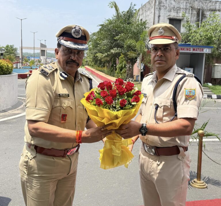 Dhanbad News:अपराध के प्रति ‘जीरो टॉलरेंस’ की नीति अपनायें : आइजी