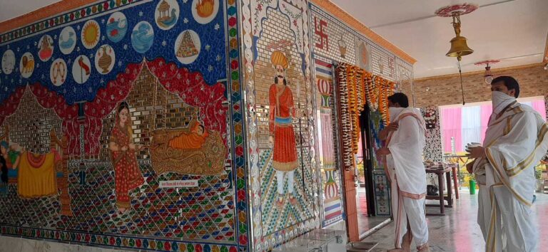 PURNIA : आइये, शीशे की नक्काशी के लिए प्रसिद्ध श्री जैन श्वेतांबर पार्श्वनाथ मंदिर में कीजिये दर्शन