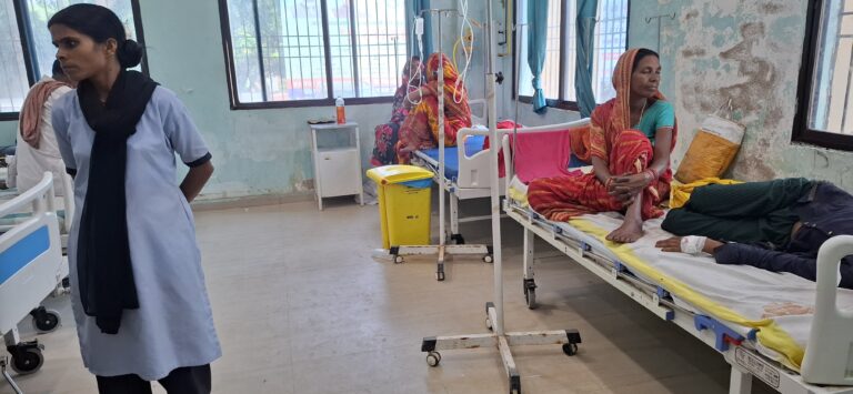 कोल्ड ड्रिंक पीने से दो बहन समेत चार की बिगड़ी तबीयत, अस्पताल में भर्ती