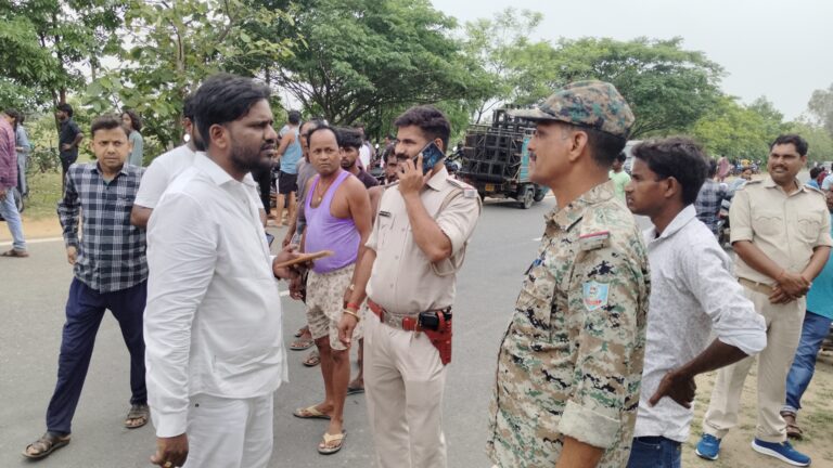 पबिया में तेज रफ्तार ट्रैक्टर ने बाइक सवार दो को रौंदा, एक की मौत