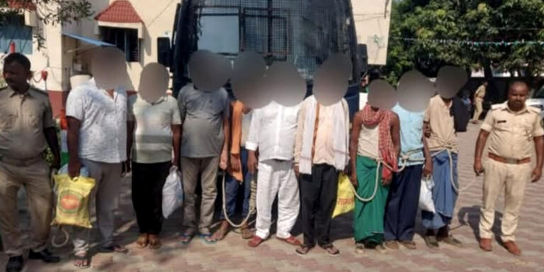 नारदीगंज में पुलिस टीम पर हमला और दारोगा को कुचलने के मामले में 28 गिरफ्तार