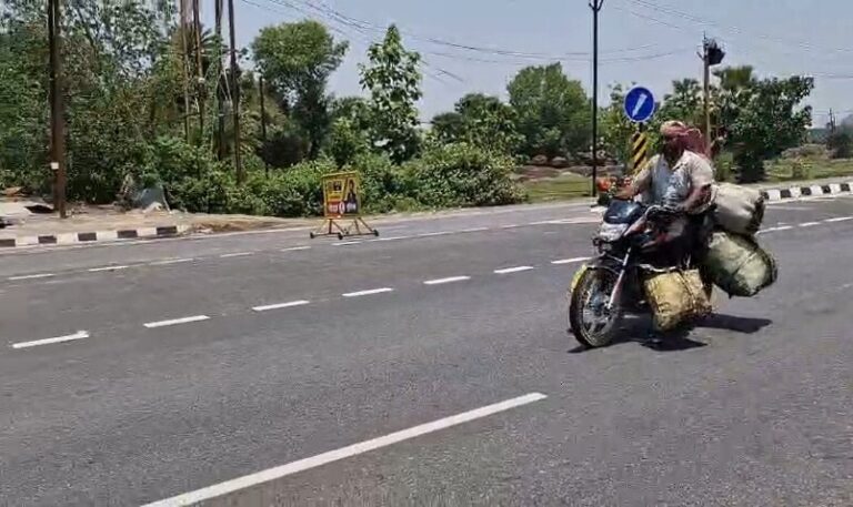 पथरगामा प्रखंड में अवैध कोयला और बालू ढुलाई का धड़ल्ले से कारोबार