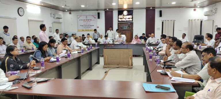 किशनगंज में बिजली व्यवस्था व विकास योजनाओं की समीक्षा