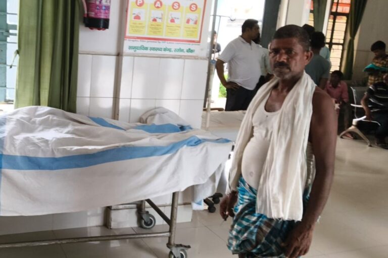 रजौन में दीवार से दबकर युवक  की मौत, घर में कोहराम