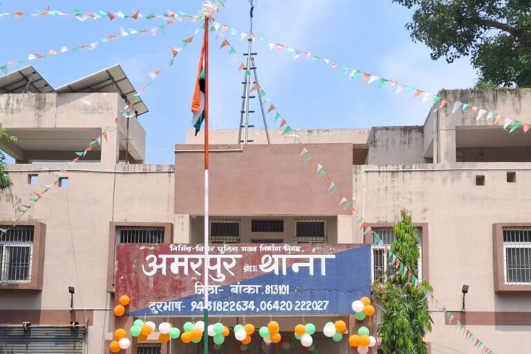 अमरपुर मॉर्निंग वॉक पर गयी महिला का मोबाइल झपटकर फरार हुआ बदमाश, थाने में शिकायत दर्ज