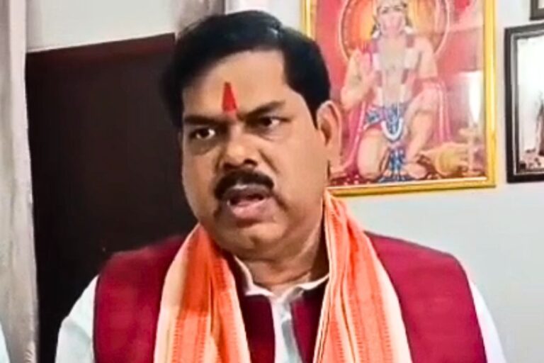 TRE-4 को लेकर अभ्यर्थियों के प्रदर्शन के बीच शिक्षा मंत्री बोले- जल्द जारी होगा शेड्यूल, आंदोलन नहीं, तैयारी पर दें ध्यान