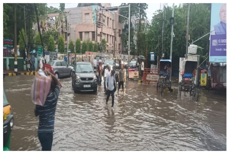 Motihari Weather Alert: आज भी बारिश के आसार, येलो अलर्ट जारी