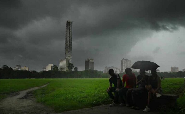बंगाल में मतगणना के दिन कहर बरपायेगा तूफान, इन जिलों में ऑरेंज अलर्ट जारी