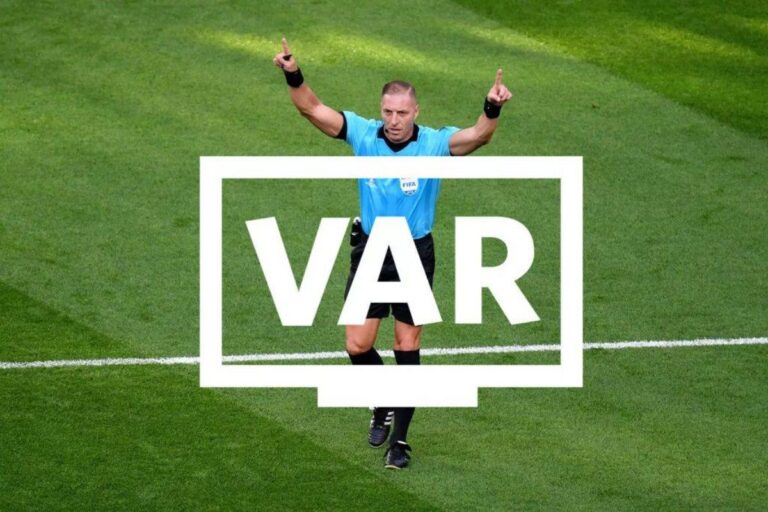 VAR Check आते ही क्यों छा जाता है सन्नाटा… फीफा वर्ल्ड कप 2026 से पहले समझें क्या है रूल?