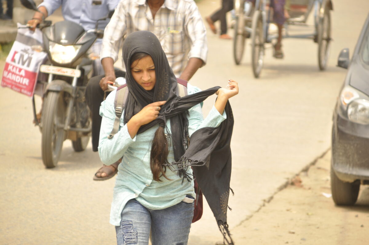 आज का मौसम : आज ट्रैफिक और मौसम दोनों देंगे धोखा, एक तरफ प्रतिवाद मार्च तो दूसरी तरफ आकाशीय बिजली का खतरा 1 16 Neeraj 8 1
