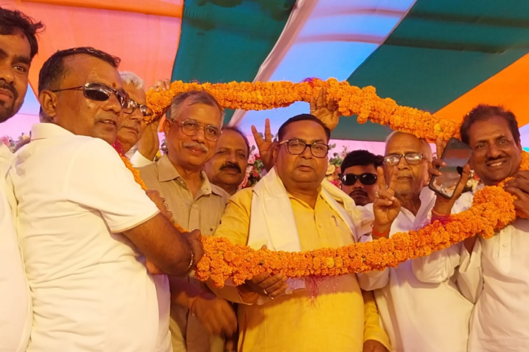 भोजपुर के दलीपुर में बोले मंत्री भगवान सिंह कुशवाहा, वीर कुंवर सिंह किले का होगा सौंदर्यीकरण, कार्यकर्ताओं ने किया स्वागत