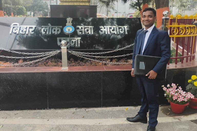 साहिबगंज के लाल का कमाल, चाय बेचने वाले के बेटे पहले ही प्रयास में पास की BPSC परीक्षा, बना BDO