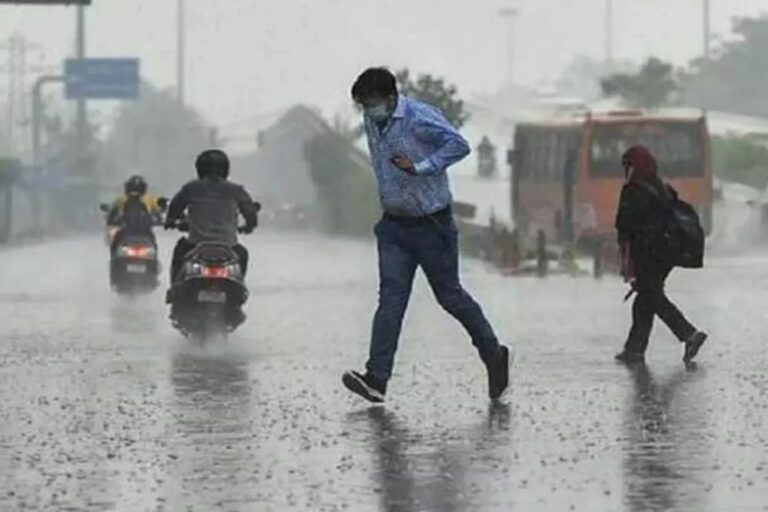 बिहार के इन जिलों में 2 जुलाई तक जारी रहेगा तूफान और वज्रपात का दौर, भारी बारिश को लेकर IMD का डबल अलर्ट