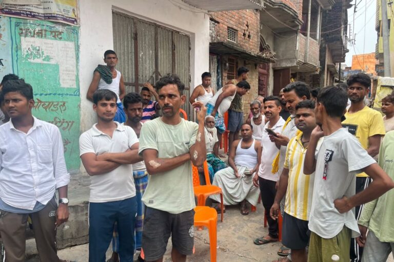 बक्सर : बकाया पैसे मांगने पर युवक के नाखून उखाड़ने और गर्म खुरपी से दागने का आरोप, जांच में जुटी पुलिस