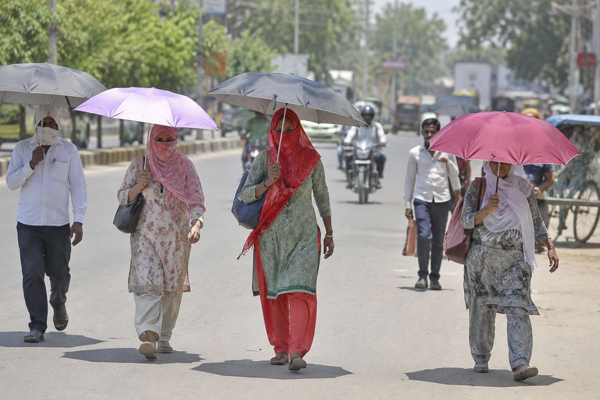 बक्सर में आसमान से बरस रही आग, 43°C के पार पहुंचा पारा; अगले 48 घंटे तक राहत के आसार नहीं 3 Buxar Weather News 2