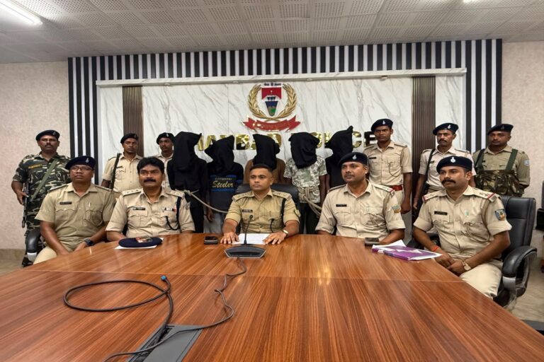 धनबाद में कालूबथान पुलिस की बड़ी सफलता, चोरी की 13 बाइक्स के साथ पांच चोर गिरफ्तार