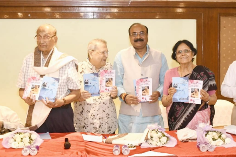 पटना में स्वास्थ्य और संवेदनाओं को समर्पित डॉ. डीके श्रीवास्तव की दो नई पुस्तकों का हुआ लोकार्पण, कई गणमान्य रहे उपस्थित
