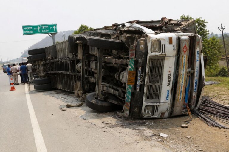 झारखंड में सड़क हादसे में गया जी के ट्रक चालक की मौत, 4 माह के बेटे के सिर से उठा पिता का साया