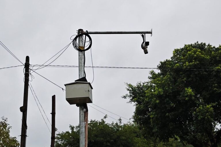 महुआ में 108 में से अधिकांश CCTV कैमरे खराब, अपराध की जांच और निगरानी व्यवस्था पर उठे सवाल